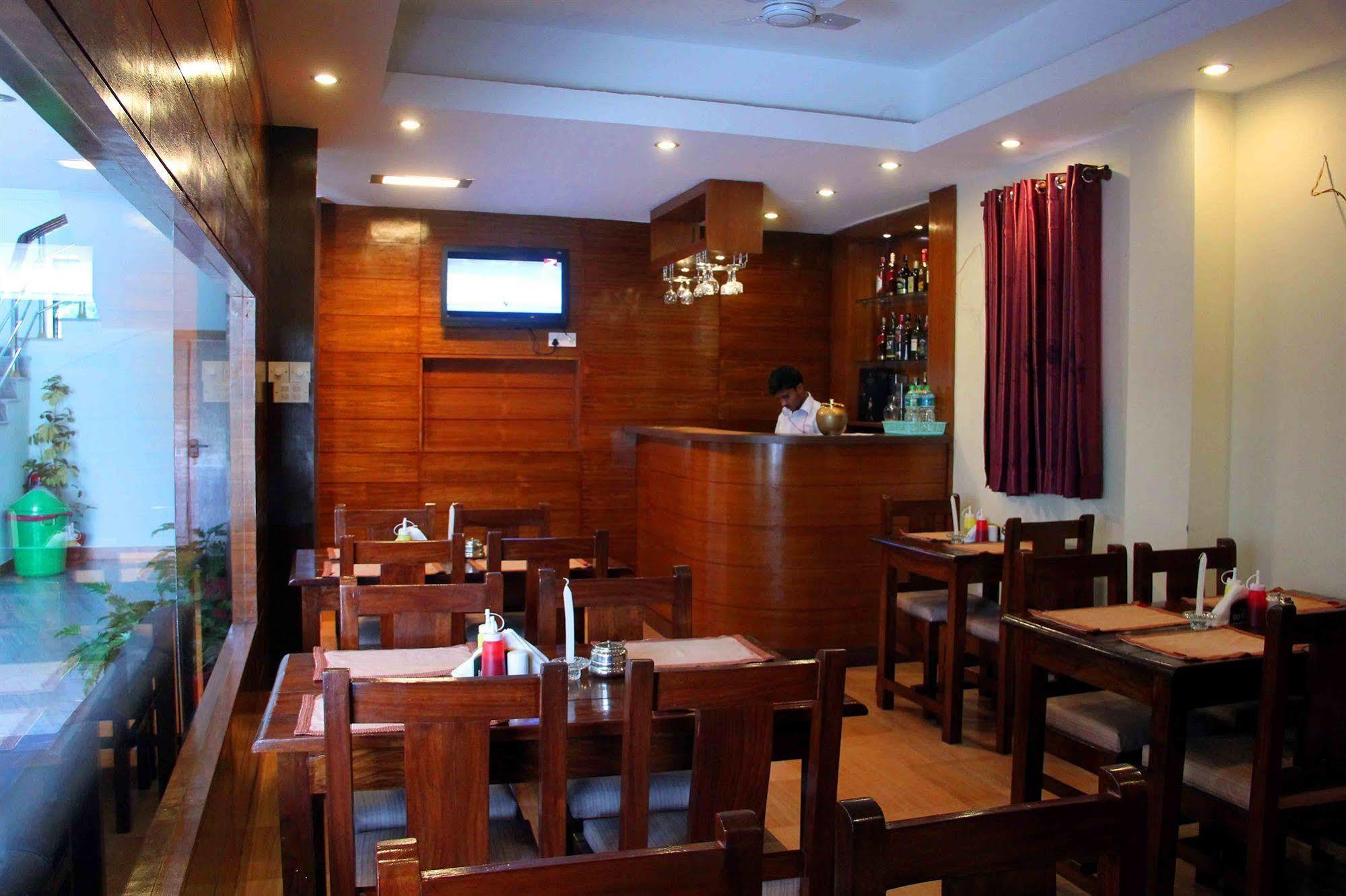 Hotel Tara Pokhara Luaran gambar